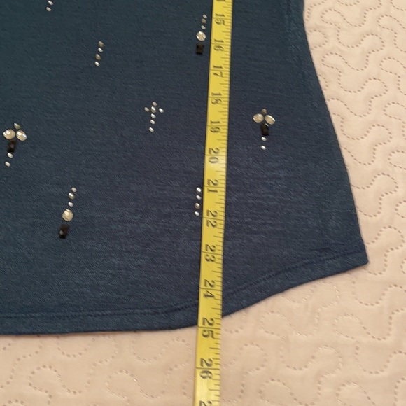 Apt. 9 Dark Green Bedazzled Front Top Size Medium - Picture 6 of 10